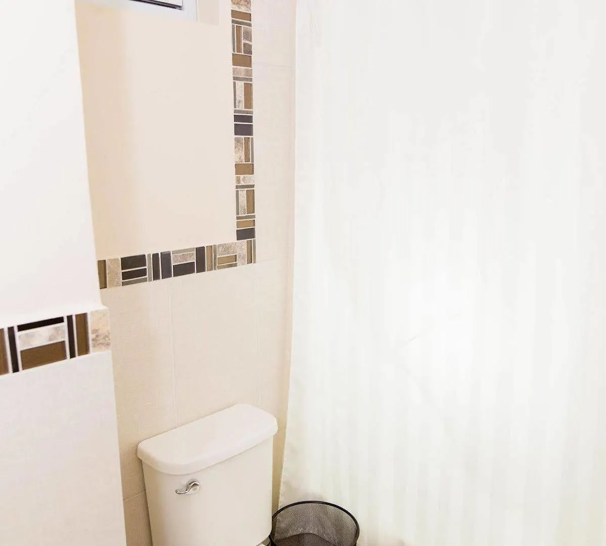Kingsway New Kingston Guest Apartment II